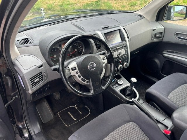 Nissan X-Trail 2.5 LE 4WD ECC Audio-CD/Navi LMV 17" ESP ABS, Auto's, Nissan, Stof, Gebruikt, Zwart, 4 cilinders