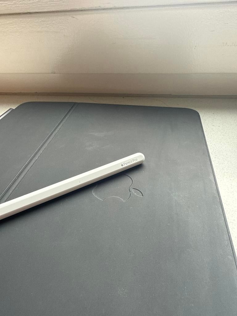Apple Pencil Pro: iPad Pro M4 / Air M2/M3 / mini A17 Pro, Computers en Software, Apple iPads, Ophalen of Verzenden, Zo goed als nieuw