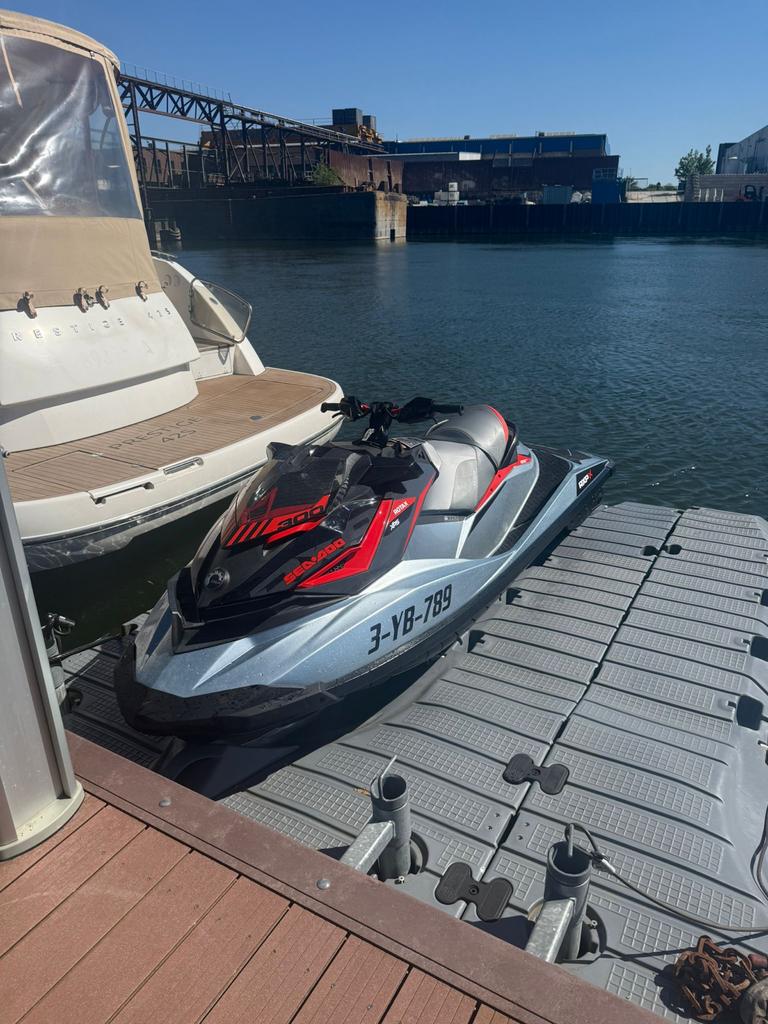 Seadoo RXP300 RS - INCL 1 JAAR LIGPLAATS HEUSDEN & TRAILER, Watersport en Boten, Ophalen, Gebruikt, Benzine, 200 pk of meer