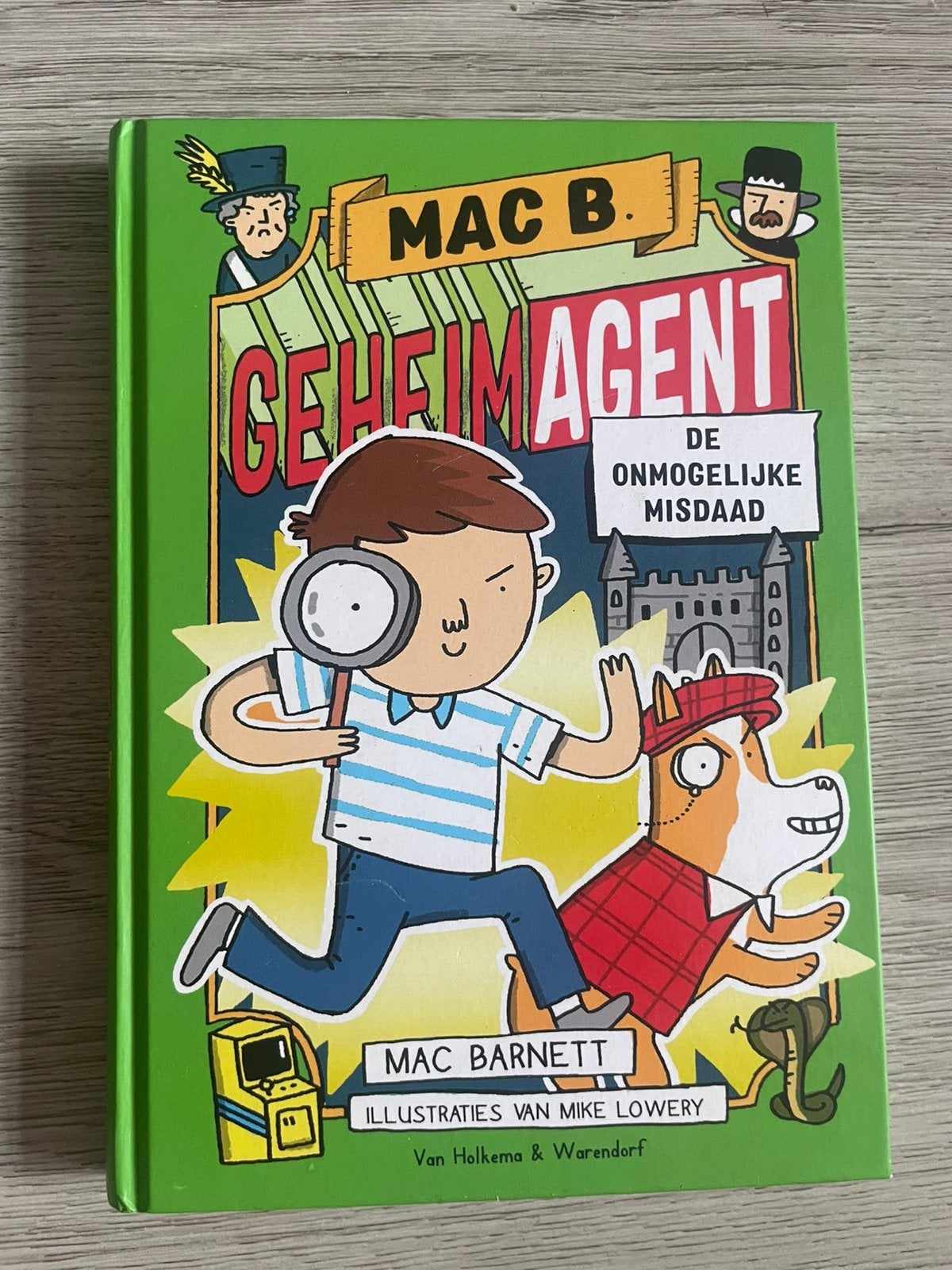 Mac b geheimagent, Ophalen of Verzenden, Zo goed als nieuw
