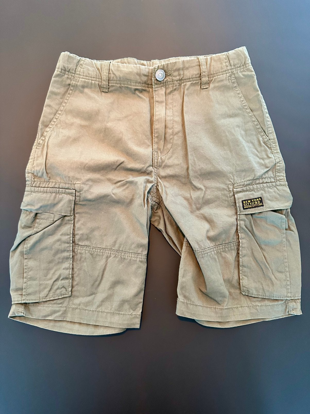 Korte broek H&M maat 140, donkergroen/legergroen, Kinderen en Baby's, Ophalen of Verzenden, Zo goed als nieuw, Jongen, Broek