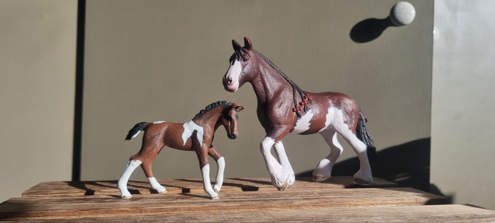 Schleich, Clydesdale merrie en Trakehner veulen, Ophalen, Gebruikt, Paard, Beeldje of Figuurtje