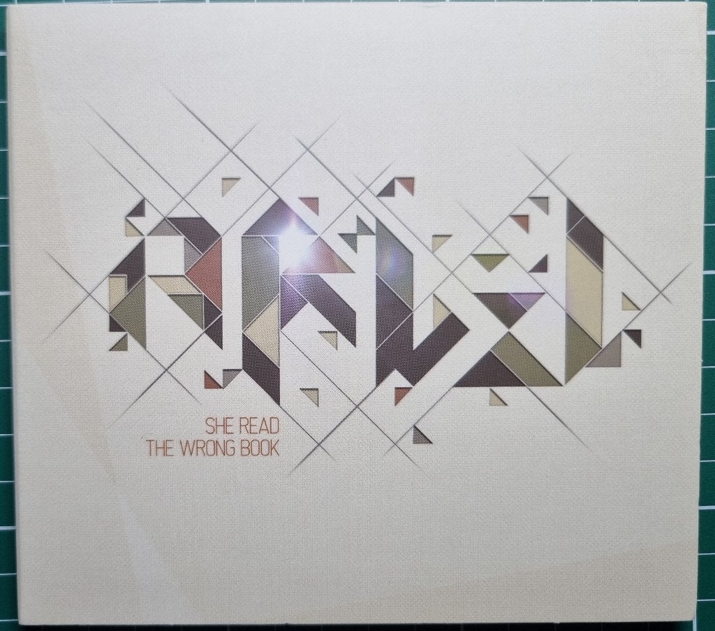 Arbol - She Read The Wrong Book, Rock, Digipak, Ophalen of Verzenden, Zo goed als nieuw