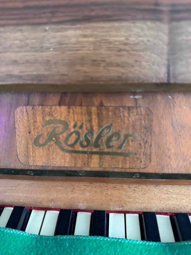 Mark Rösler piano, Muziek en Instrumenten, Piano's, Ophalen of Verzenden, Gebruikt, Bruin, Piano