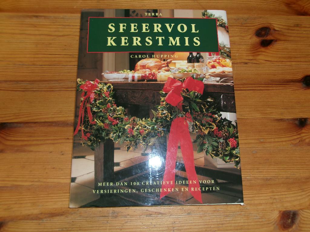 Sfeervol Kerstmis - Carol Hupping, Ophalen of Verzenden, Gebruikt