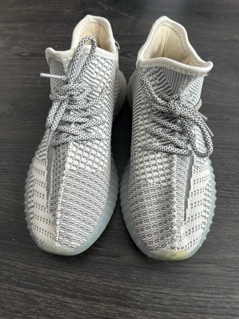 Adidas Yeezy Boost 350 V2 Static Reflective - Maat 39, Wit, Ophalen of Verzenden, Sneakers of Gympen, Zo goed als nieuw