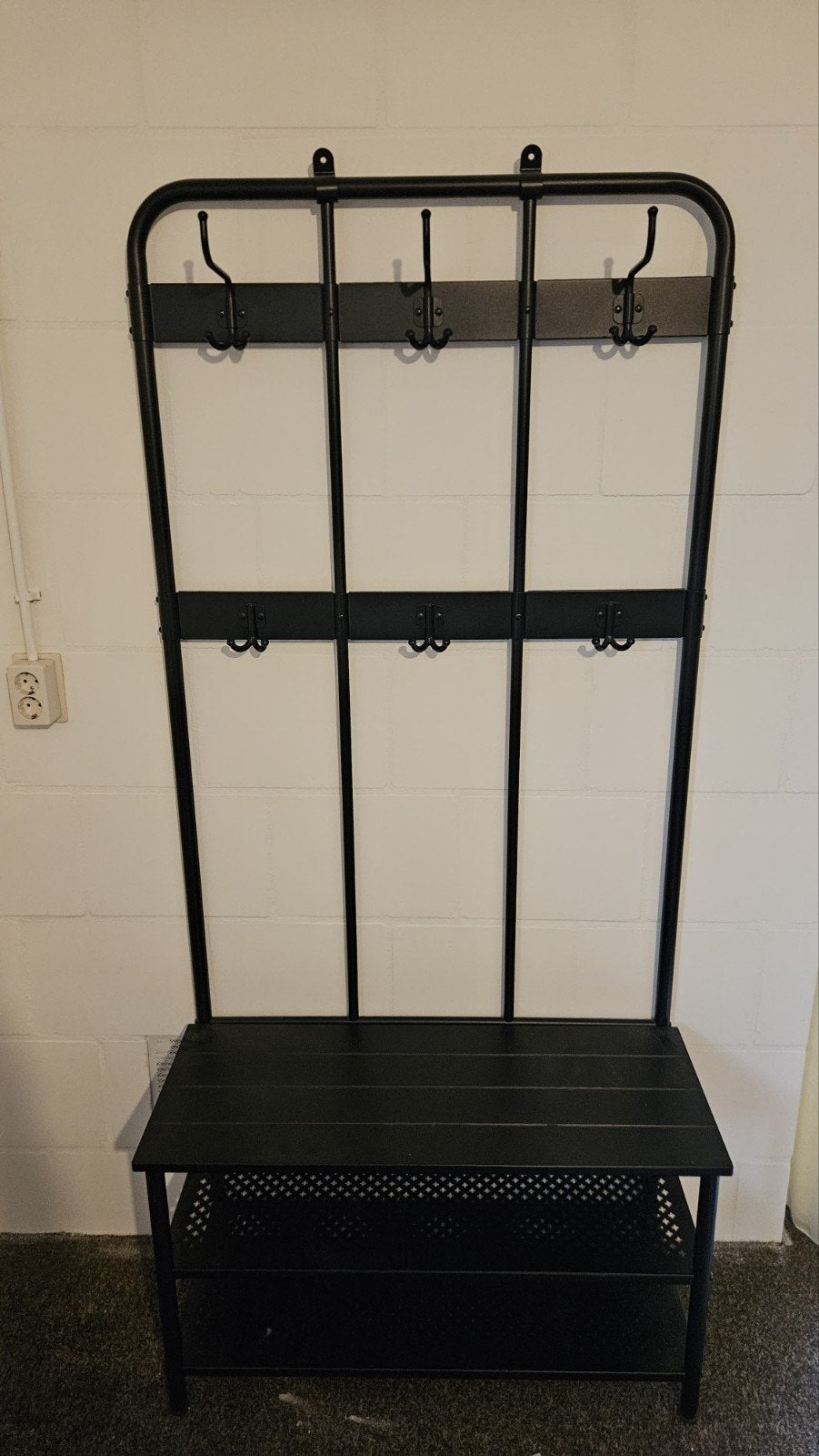 Zwarte IKEA kapstok met schoenenrek en zitbankje, Huis en Inrichting, Woonaccessoires | Kapstokken, Zo goed als nieuw, Metaal