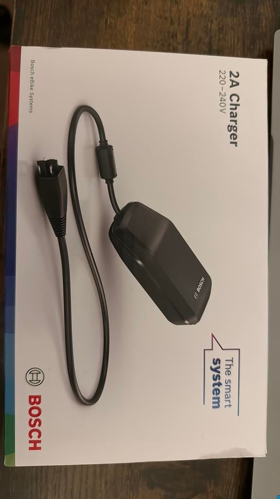Bosch e-bike 2A charger, Ophalen of Verzenden, Nieuw, 50 km per accu of meer, Cube