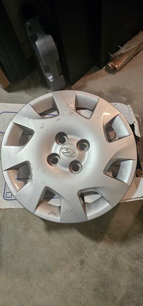 Hyundai wieldop - Gebruikt 16 inch, Auto diversen, Wieldoppen, Ophalen of Verzenden, Gebruikt