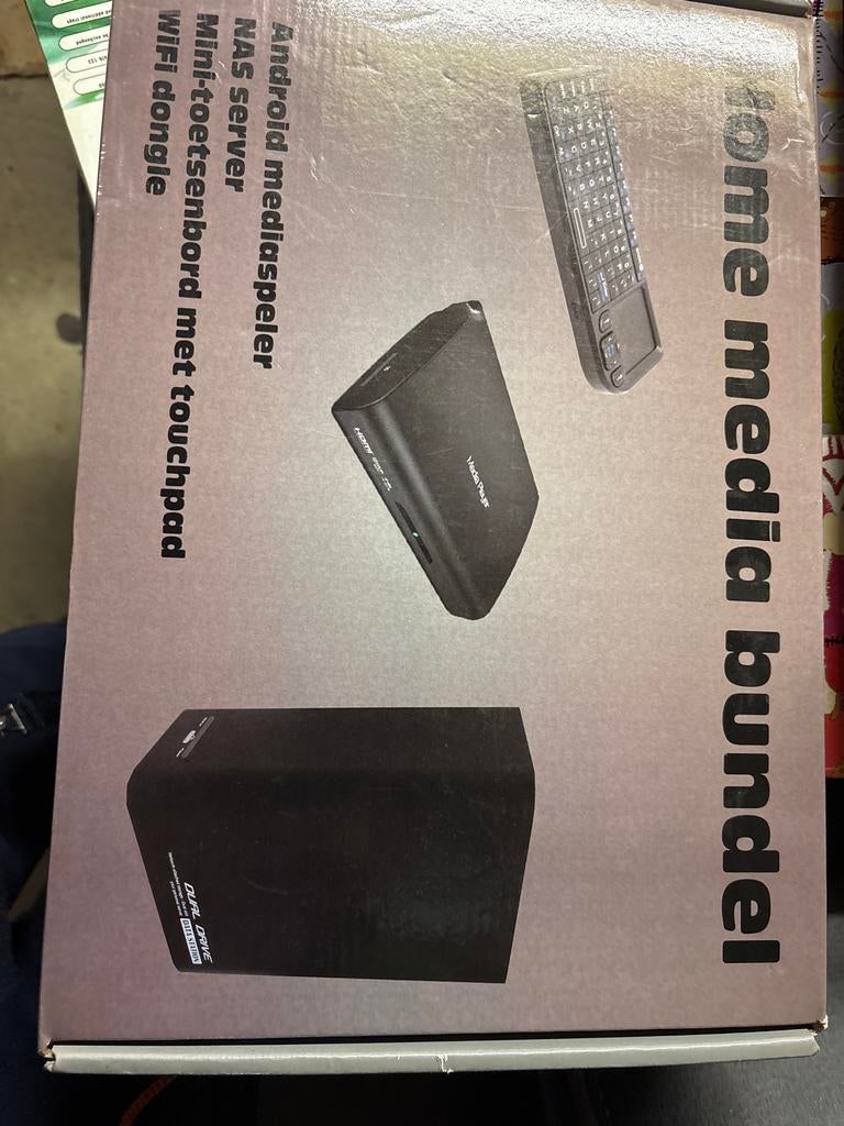 Home Media Bundel: Android Mediaspeler, NAS, Toetsenbord, Ophalen of Verzenden, Zo goed als nieuw