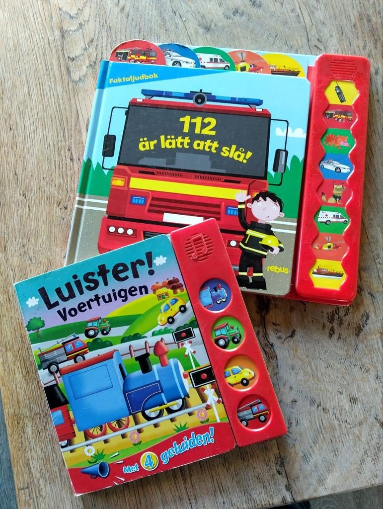 Kinderboek met geluiden: Luister! Voertuigen & 112 Brandweer, Boeken, Kinderboeken | Baby's en Peuters, Zo goed als nieuw, 1 tot 2 jaar