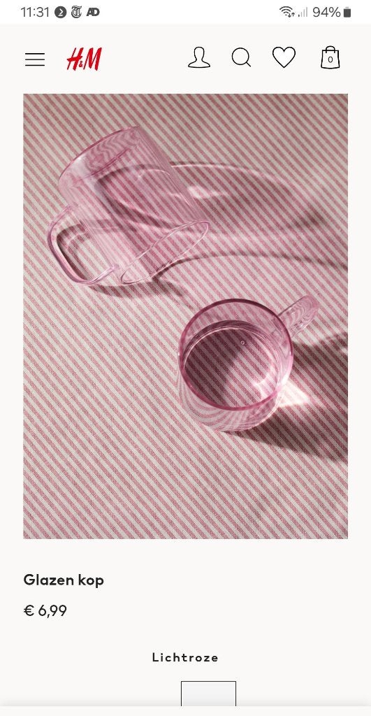 NIEUW! twee lichtrose glazen met oor / mokken - H&M HOME, Huis en Inrichting, Keuken | Servies, Nieuw, Ophalen of Verzenden, Glas