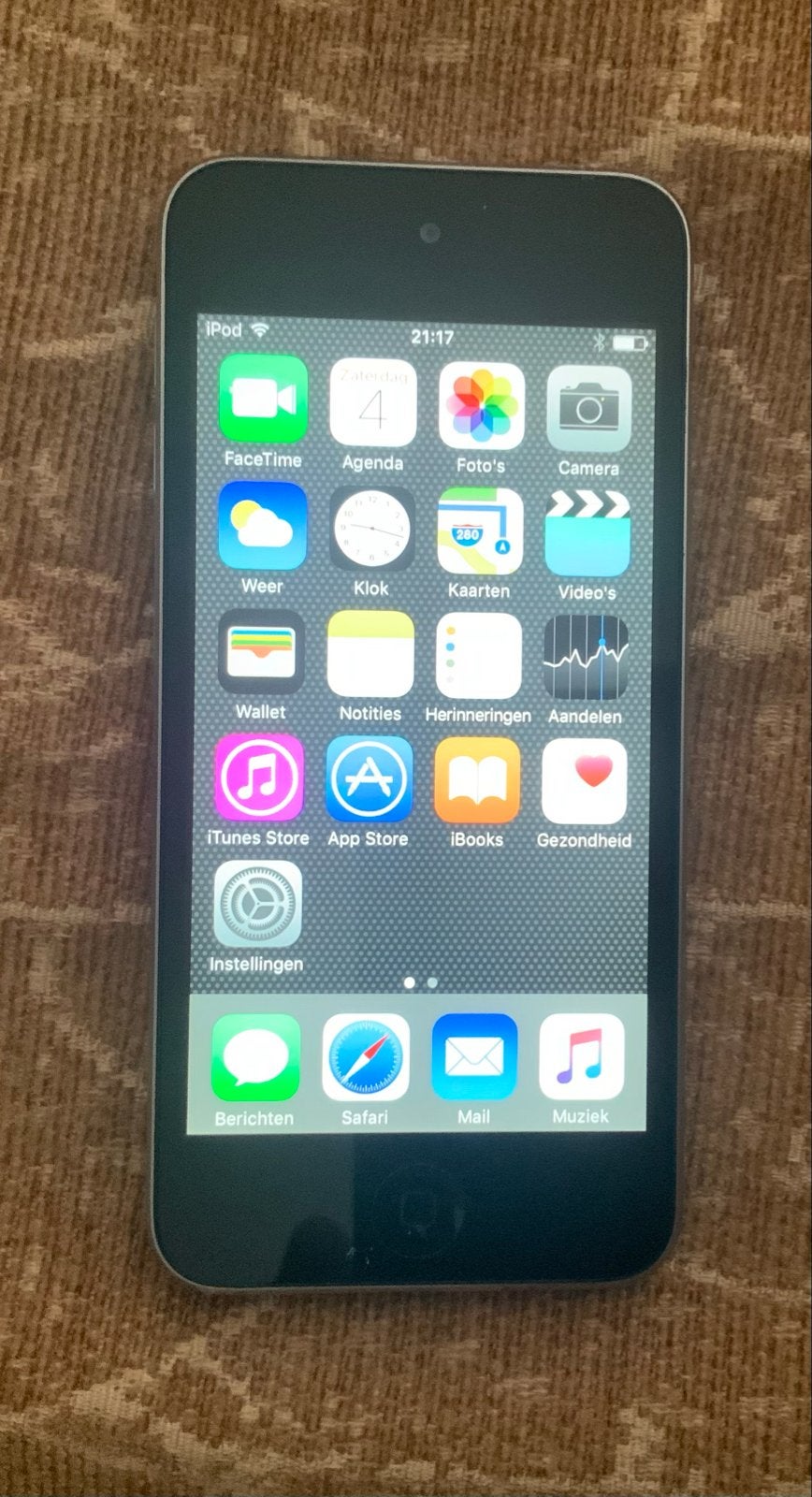 iPod Touch 5e 16GB Zilver - Zo goed als nieuw, Audio, Tv en Foto, Mp3-spelers | Apple iPod, Touch, Ophalen of Verzenden, Zo goed als nieuw