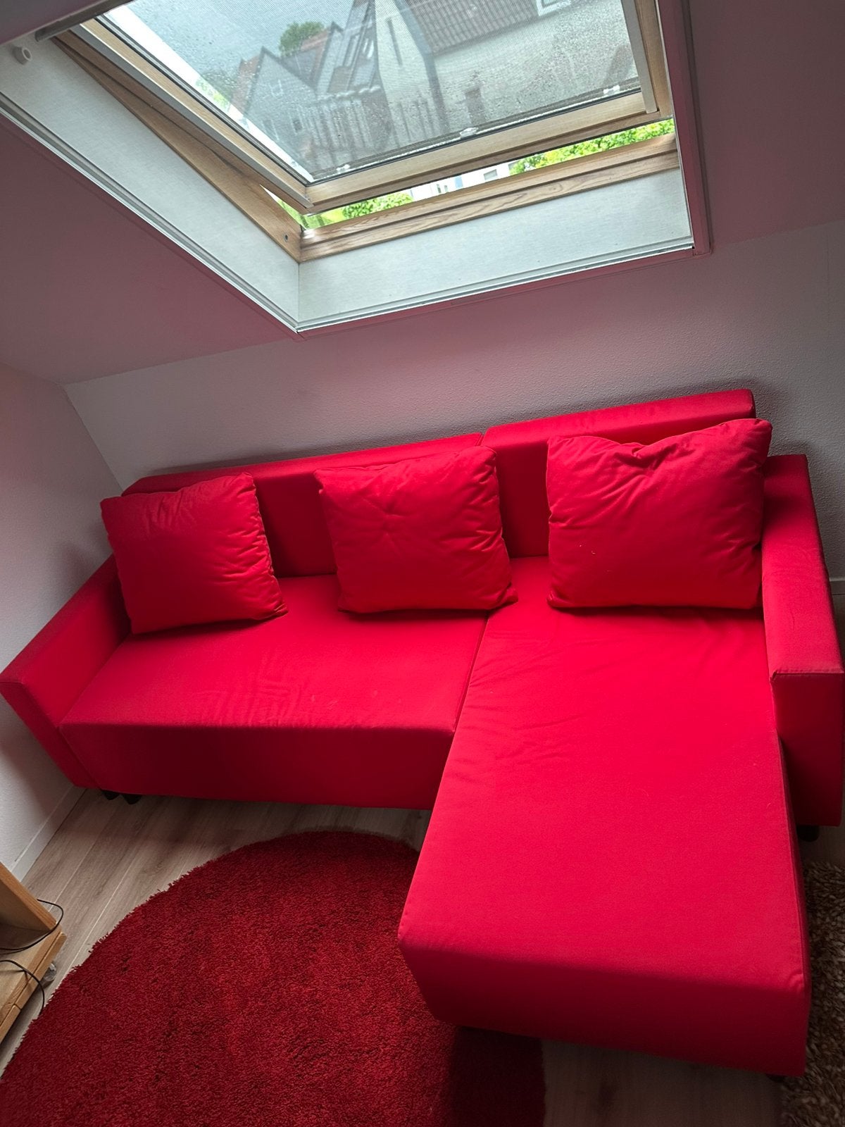 Slaapbank ikea, Huis en Inrichting, Banken | Bankstellen, Ophalen, Rood, 125 tot 150 cm, Hoekbank