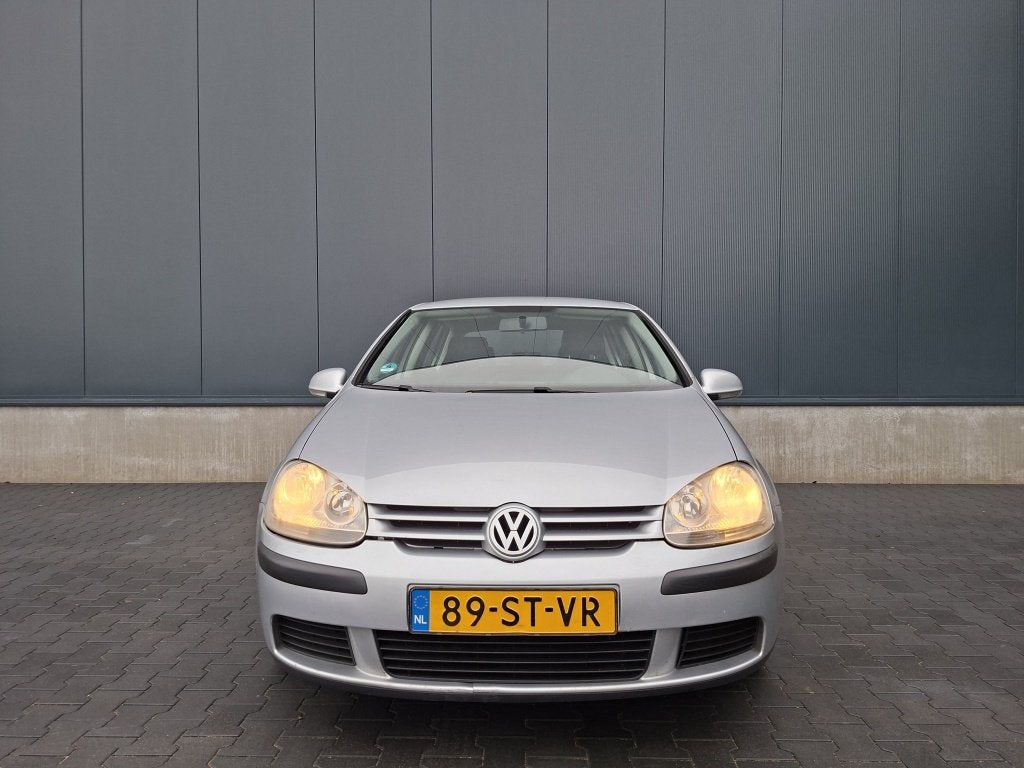 Volkswagen Golf 1.6 Trendline Bns | Automaat | Airco | Trekh, Automaat, Stof, Gebruikt, 4 cilinders