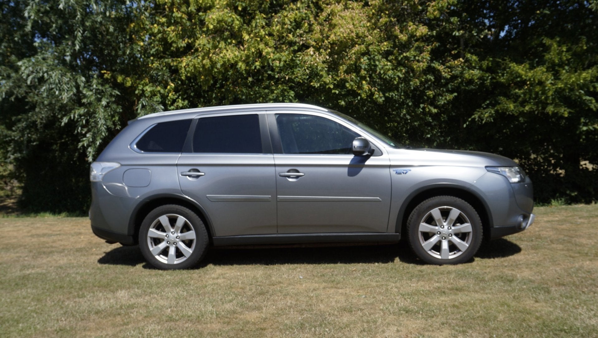 Mitsubishi Outlander 2.0 PHEV Executive Edition Leder trekha, 1998 cc, 4 cilinders, Hybride Elektrisch/Benzine, SUV of Terreinwagen