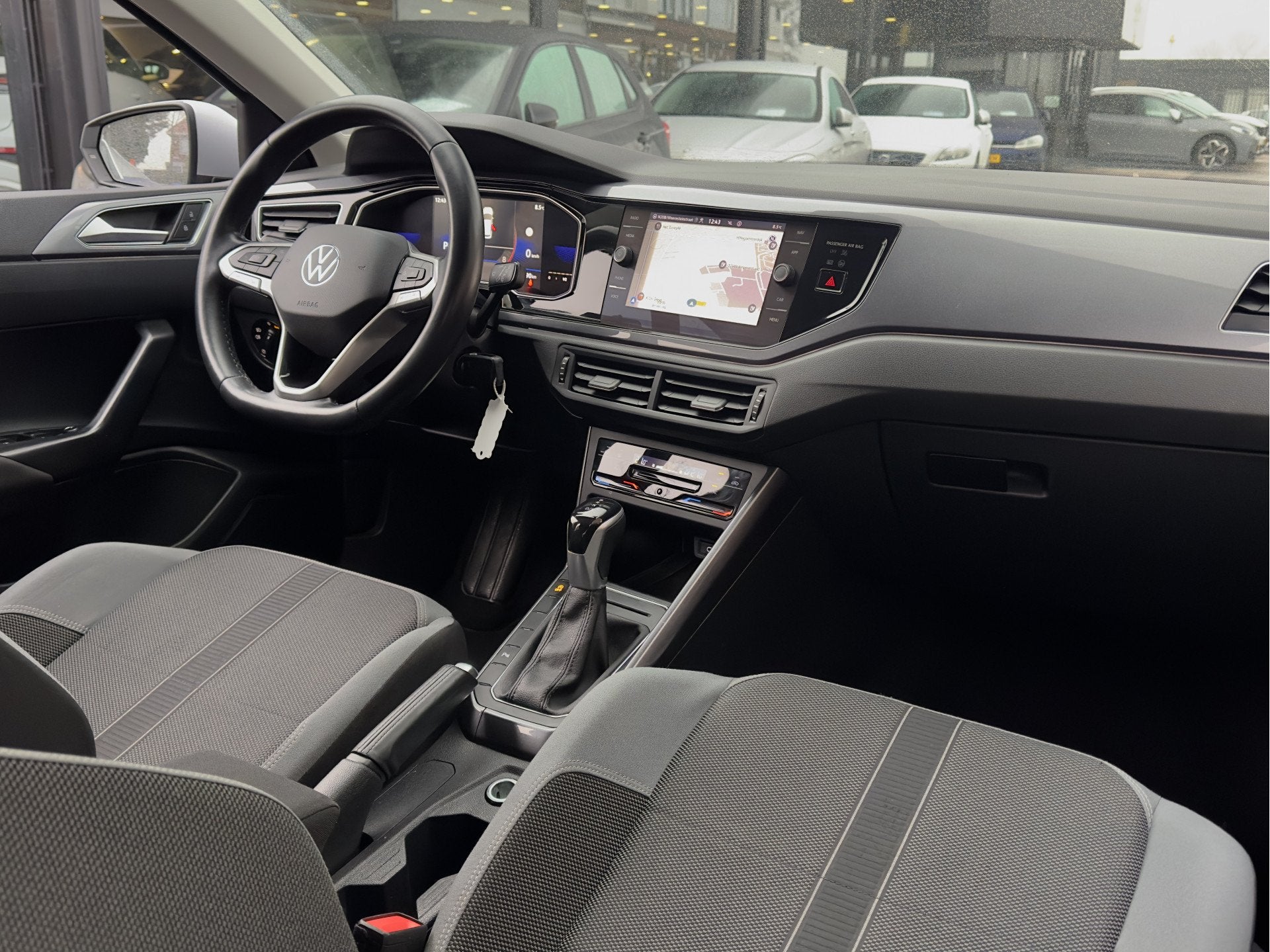 Volkswagen Polo 1.0 TSI STYLE. NAVI DIGI-DASH APPLE-CARPLAY, Auto's, Gebruikt, Euro 6, 1104 kg, 49 €/maand