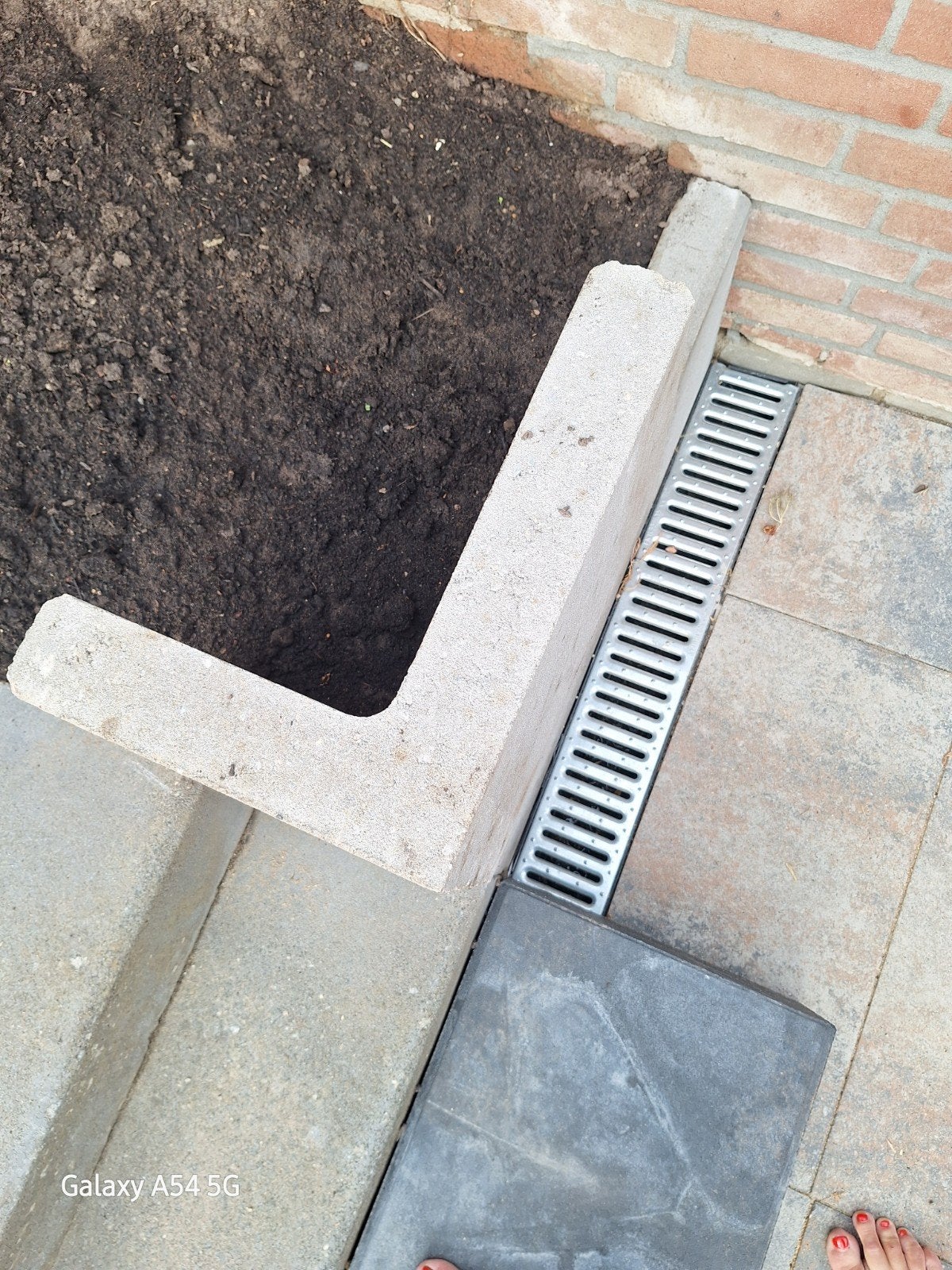 2,5 L Beton over na tuinverbouwing gratis, Ophalen of Verzenden