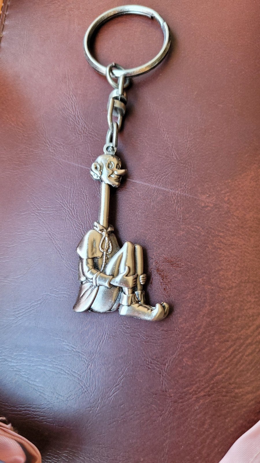 Efteling sleutelhanger Langnek, Verzamelen, Ophalen of Verzenden, Gebruikt, Gebruiksvoorwerp