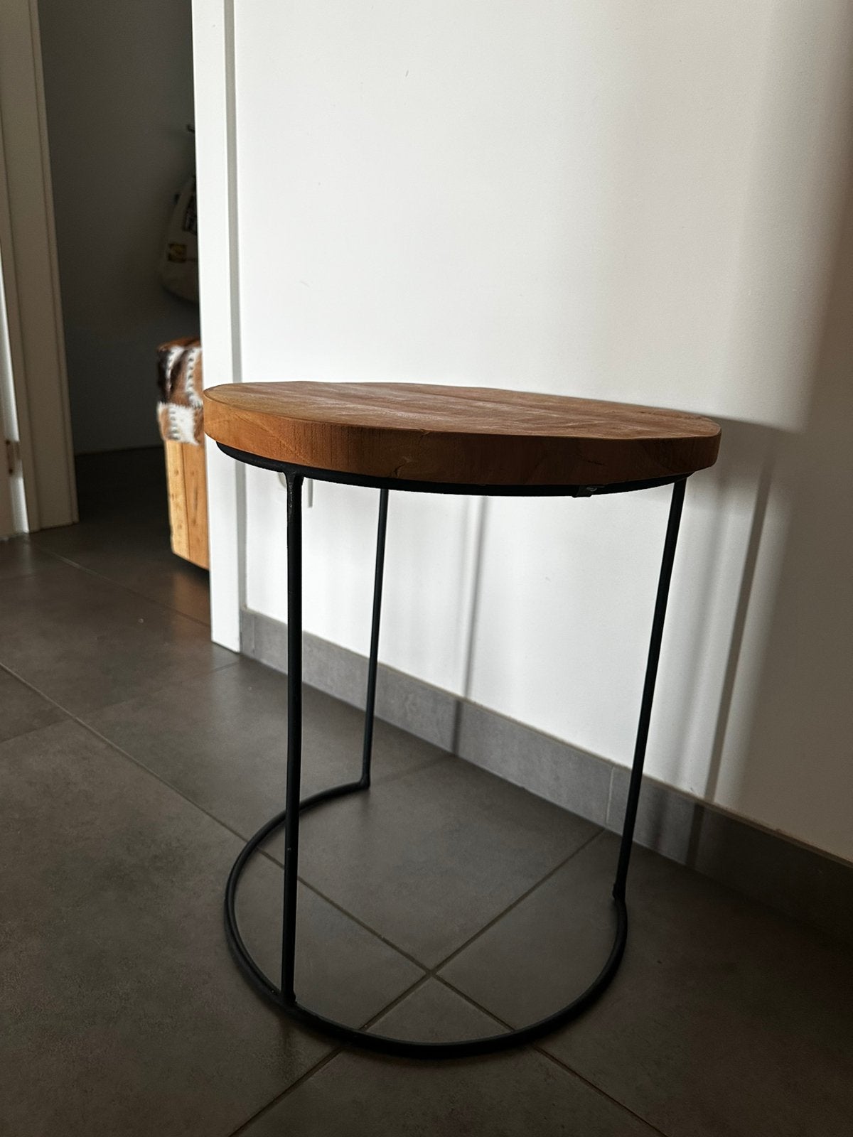 Bijzettafel - Beschikbaar t/m augustus, Minder dan 55 cm, Rond, Nieuw, Hout