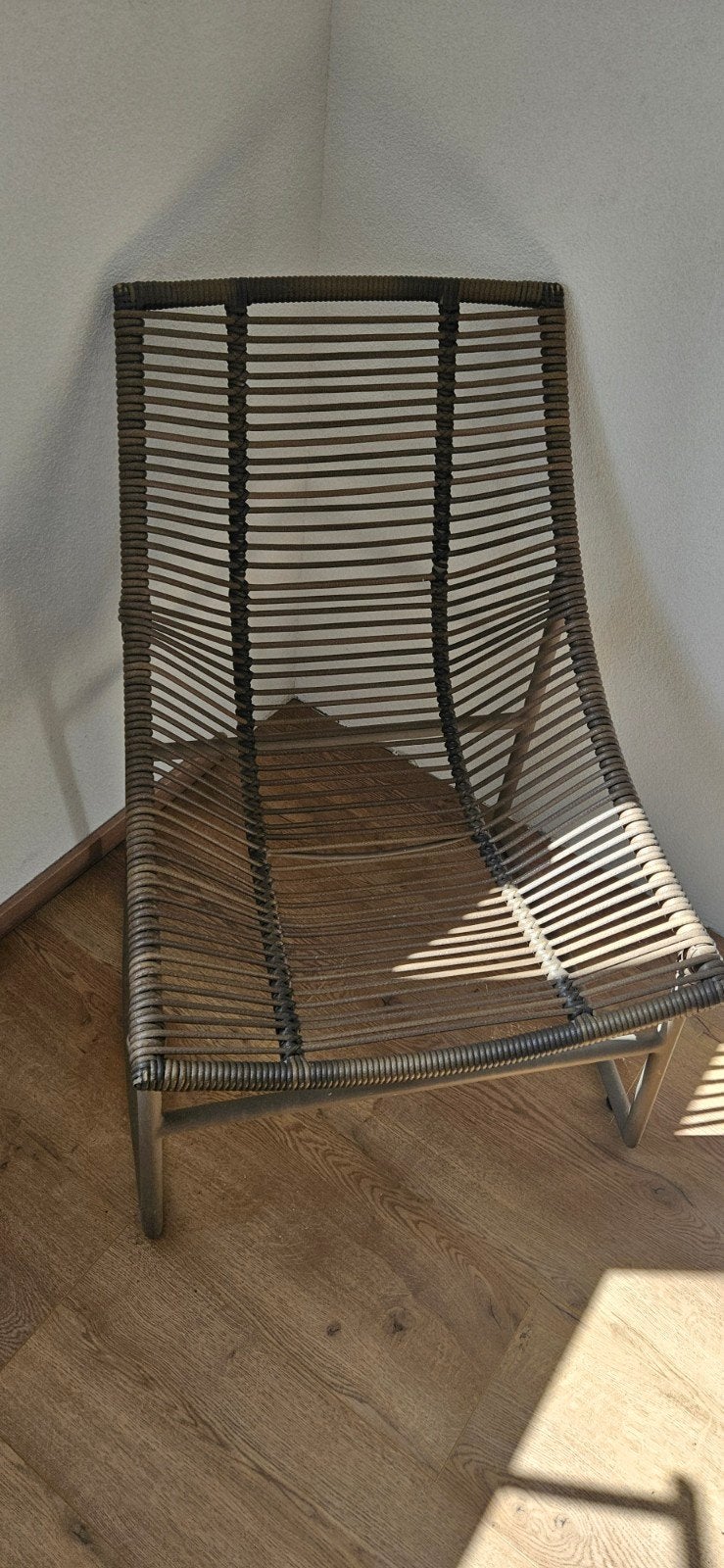 Rotan loungestoel - Comfortabel en stijlvol, Huis en Inrichting, Stoelen, Bohemian, Modern, Scandinavisch, Bruin, Ophalen of Verzenden