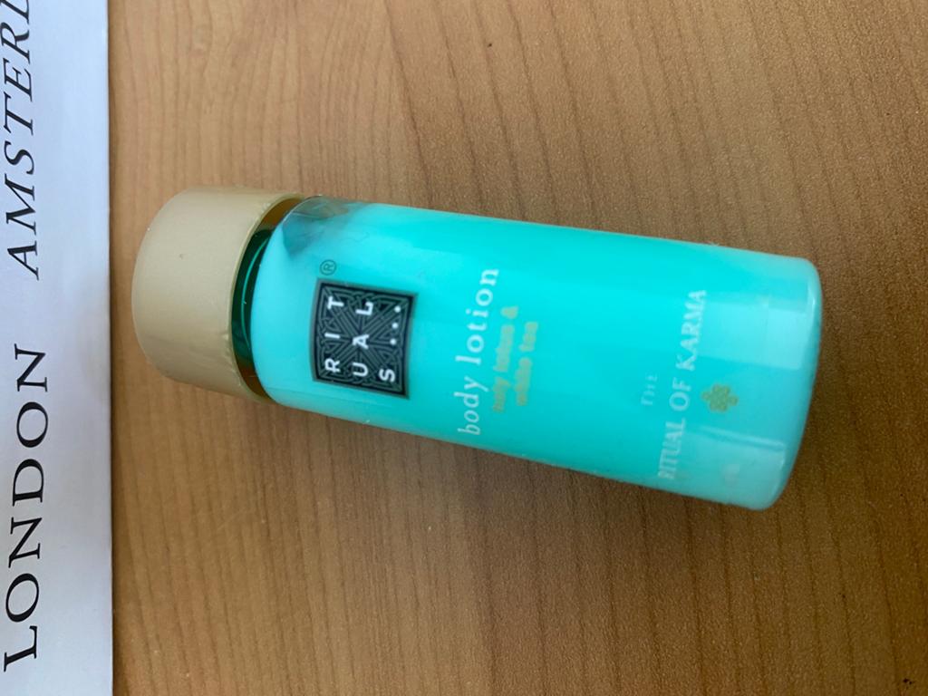 Rituals mini 30 ml showergel of shampoo of bodylotion, Ophalen of Verzenden, Nieuw, Gehele gezicht