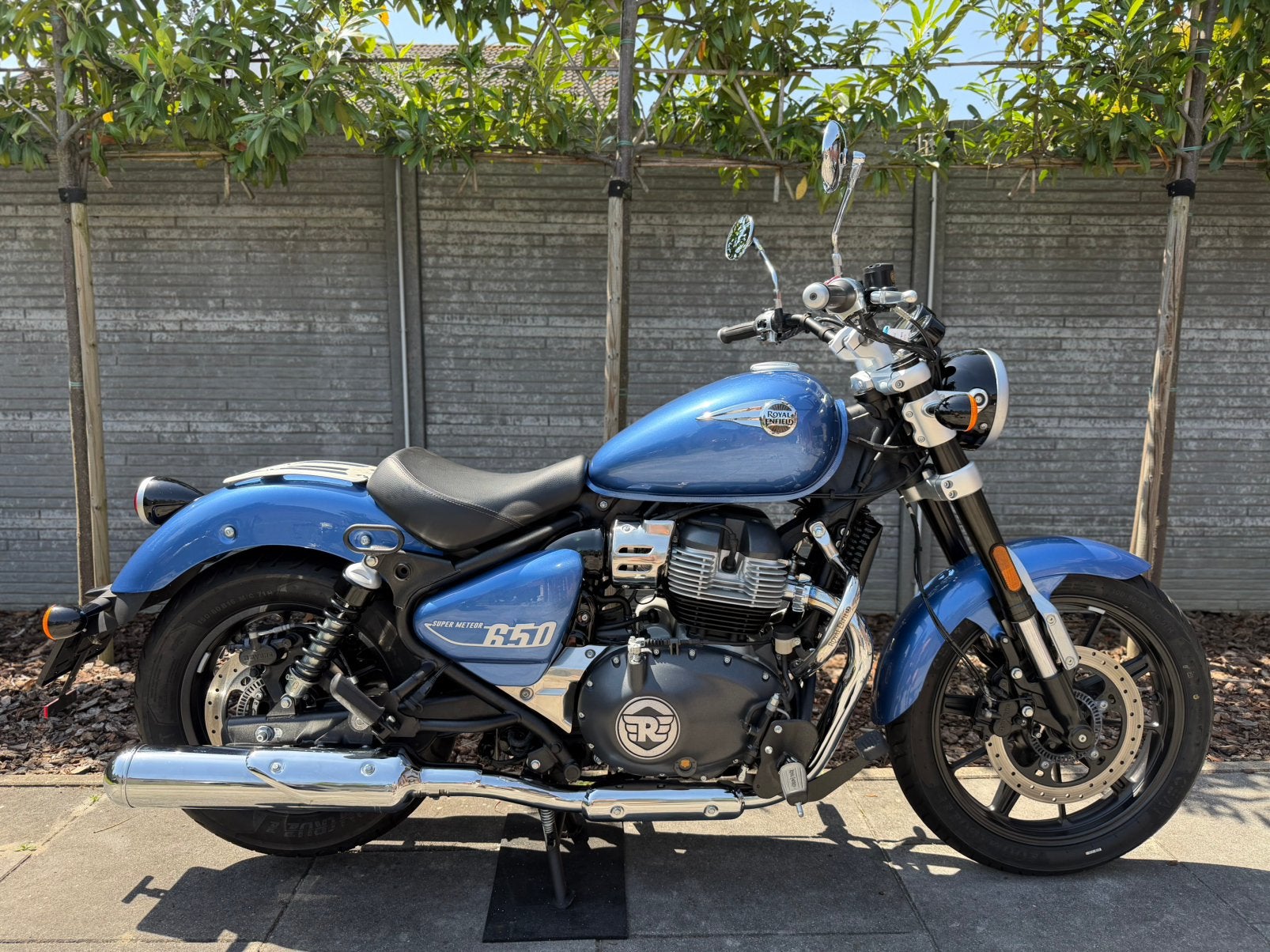 Royal Enfield Super Meteor 650 / A2-35KW /, 2 cilinders, Bedrijf, Toermotor, Handgeschakeld