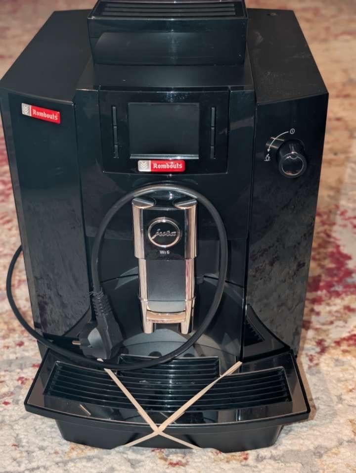 Jura We6 Rombouts Koffiemachine - Zo goed als nieuw, Witgoed en Apparatuur, Koffiezetapparaten, Afneembaar waterreservoir, 10 kopjes of meer
