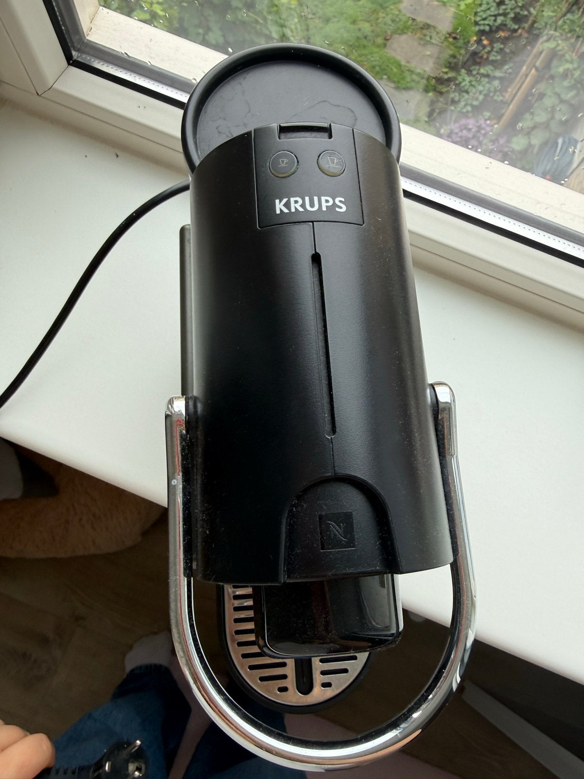 Foto 3 van Krups Nespresso Essenza Mini - Zwart
