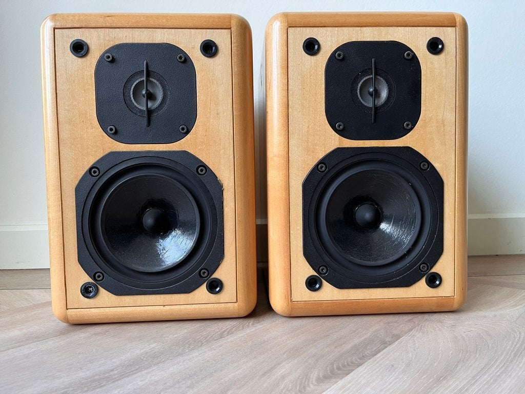 JMlab PS2-1 Point Source Boekenplank Luidsprekers, Zo goed als nieuw, 60 tot 120 watt, Geschikt voor surround/home cinema, Boekenplank luidspreker