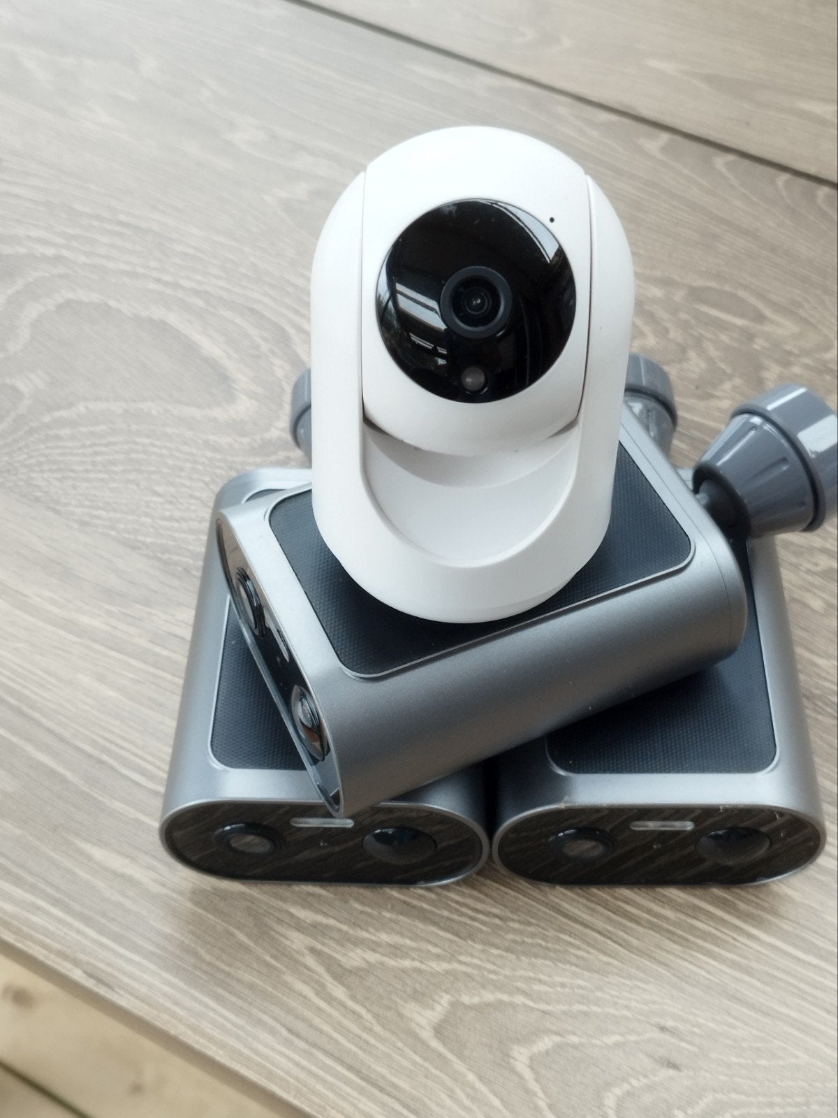 4x  Smart Connect camera – 3x Solar + 1 PTZ, Ophalen of Verzenden, Zo goed als nieuw