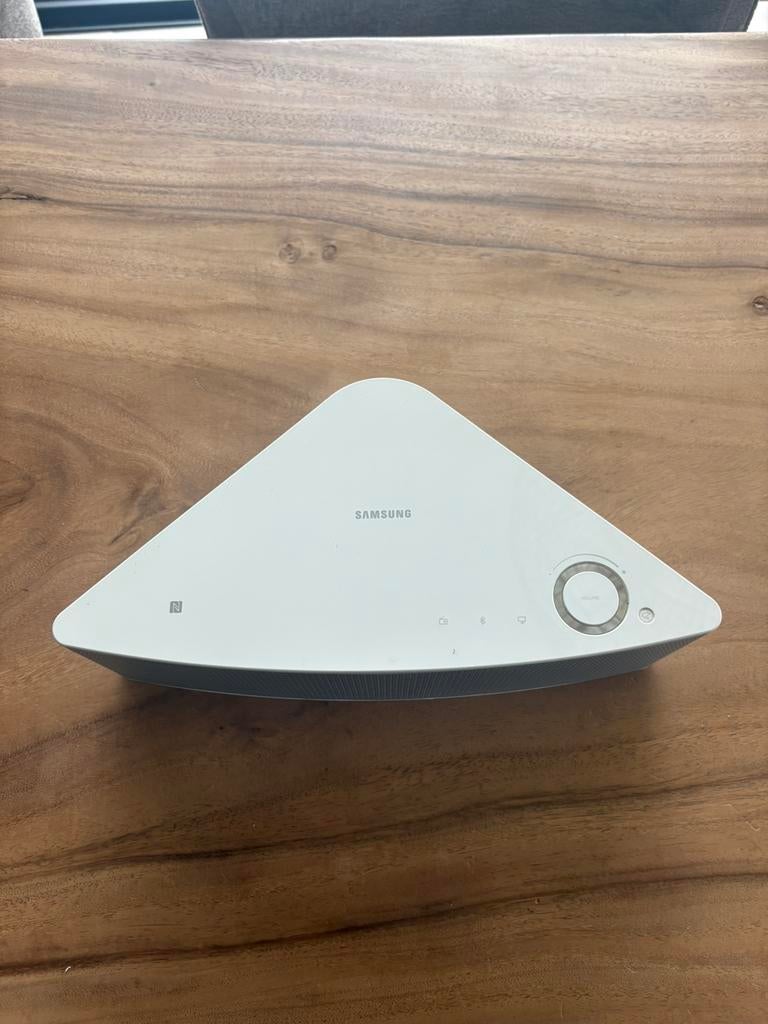 Samsung M5 speaker, Ophalen, Zo goed als nieuw, Minder dan 60 watt, Overige merken