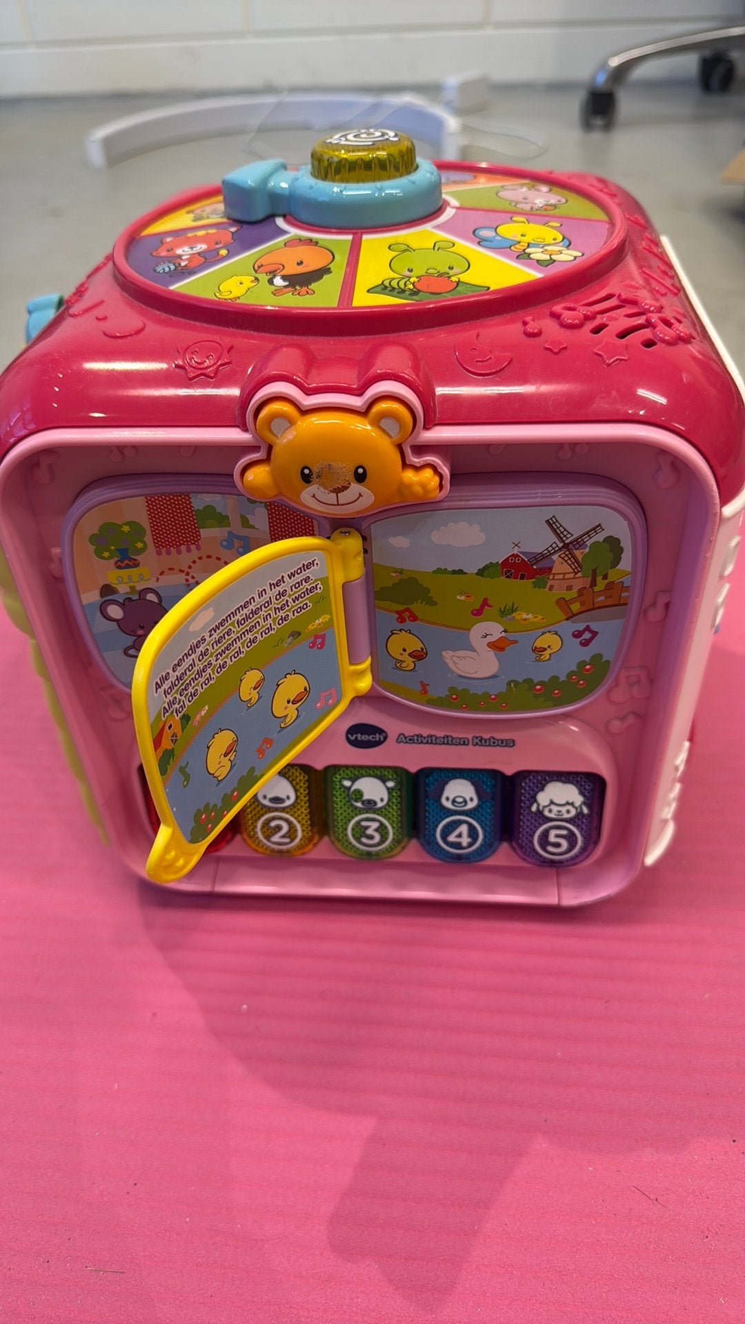 Vtech activiteiten kubus roze, Ophalen, Zo goed als nieuw, 6 maanden tot 2 jaar