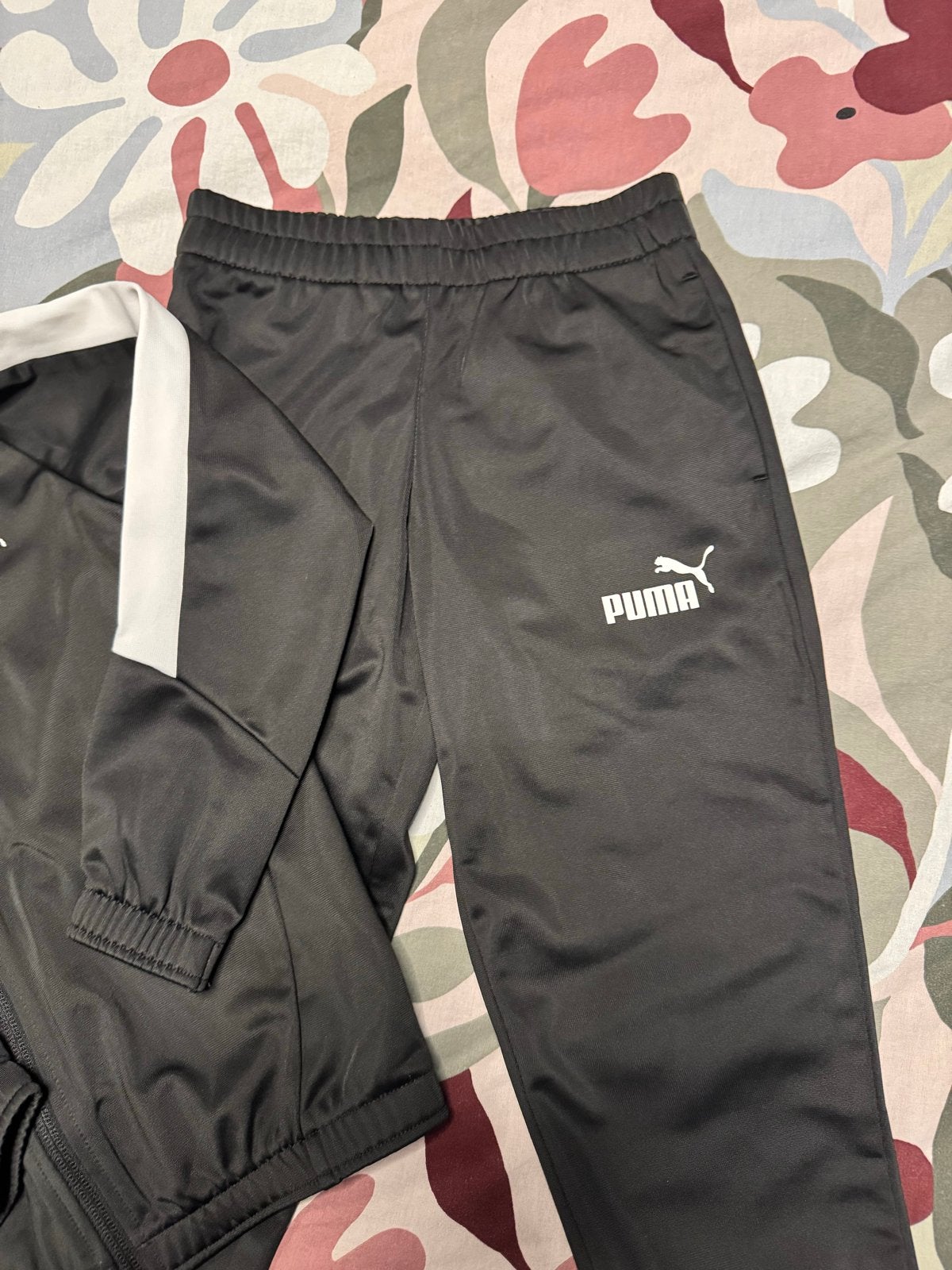 Puma Zwart Trainingspak voor Kinderen - Maat 116, Ophalen of Verzenden, Nieuw, Jongen of Meisje