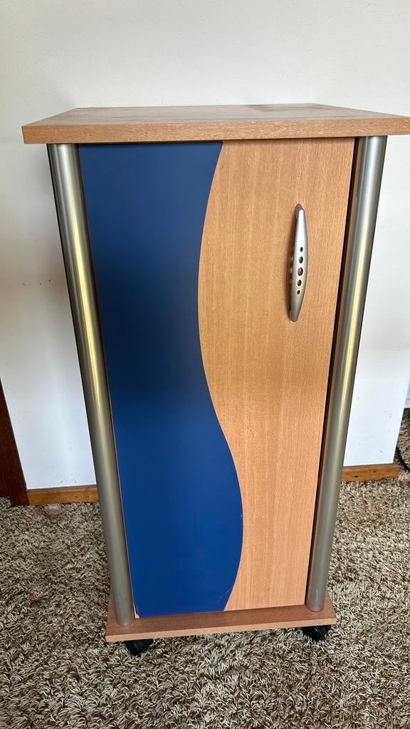 Stevig verrijdbaar kastje, Ophalen, Minder dan 50 cm, Zo goed als nieuw, Minder dan 100 cm