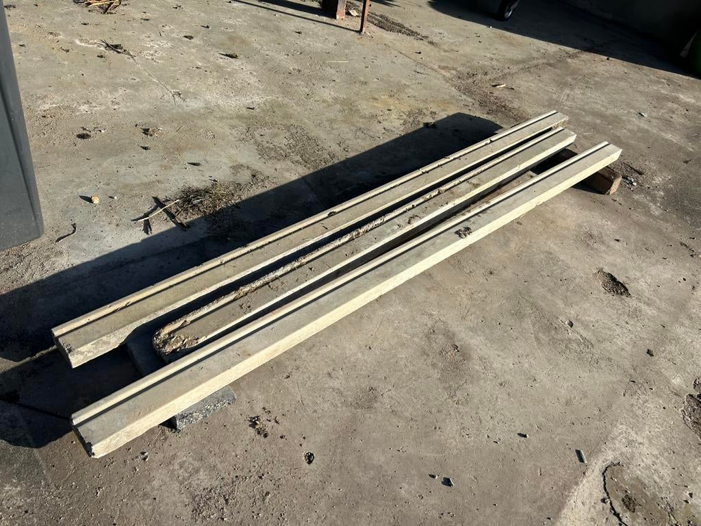 Beton latei 260 cm 10cm breed 55mm hoog, Doe-het-zelf en Verbouw, Metselstenen, Ophalen, Gebruikt, Beton
