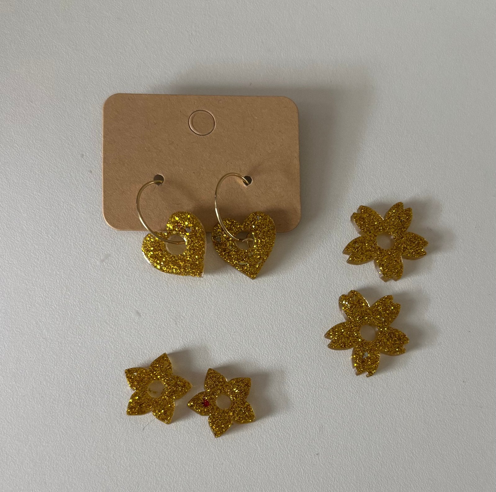 Oorbellen van epoxy, Overige materialen, Hangers, Nieuw, Ophalen of Verzenden