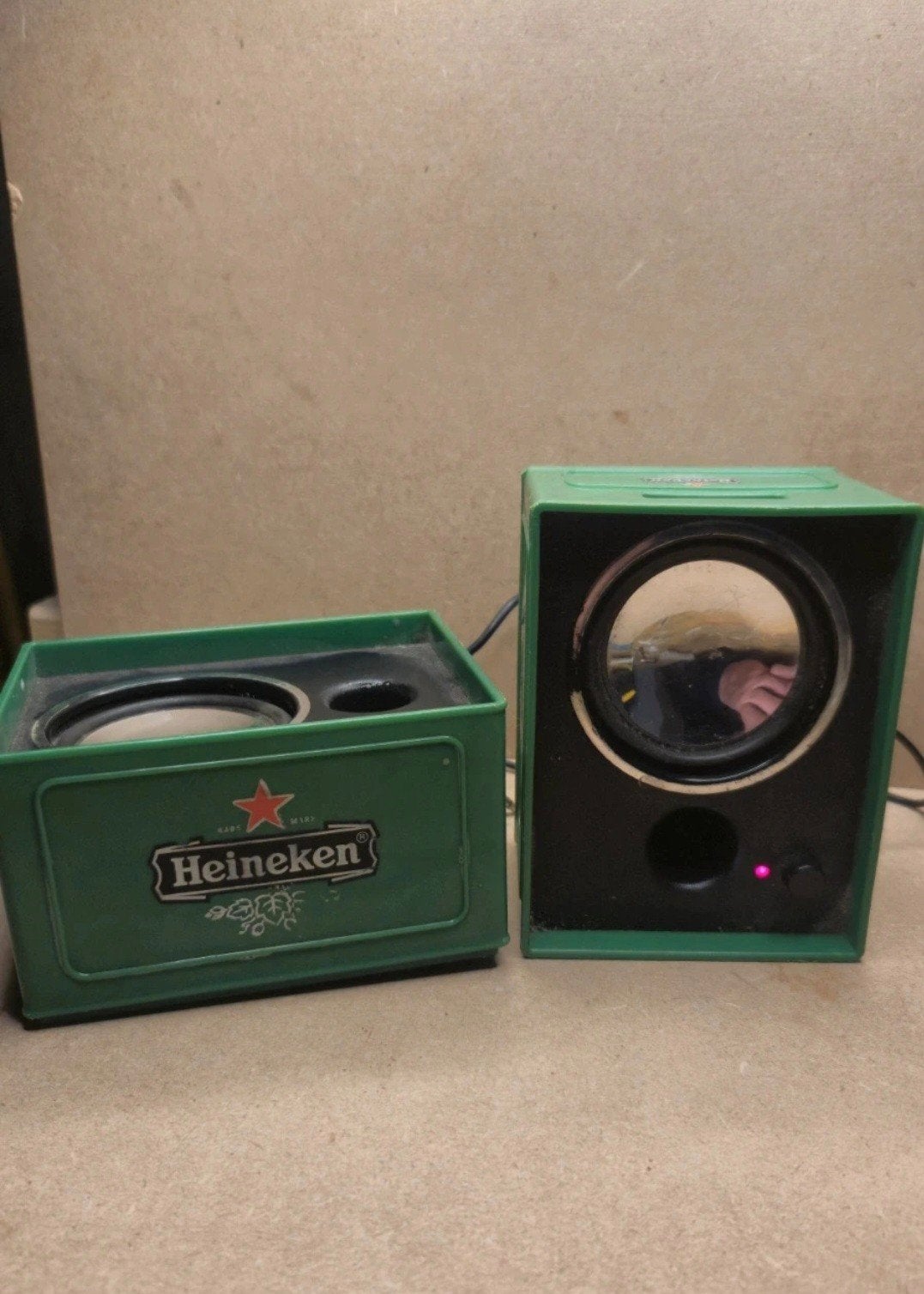 Heineken Speakers - werken nog prima, Computers en Software, Pc speakers, Ophalen of Verzenden, Gebruikt, Audiokanaal 2, Heineken