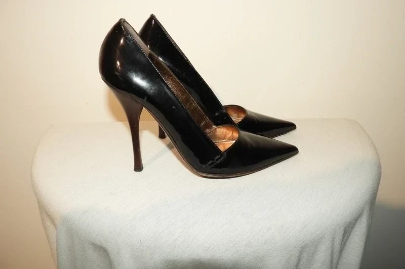 Giuseppe Zanotti lak leren pumps mooi voorkant mt 36, Kleding | Dames, Pumps, Verzenden, Giuseppe Zanotti, Zwart