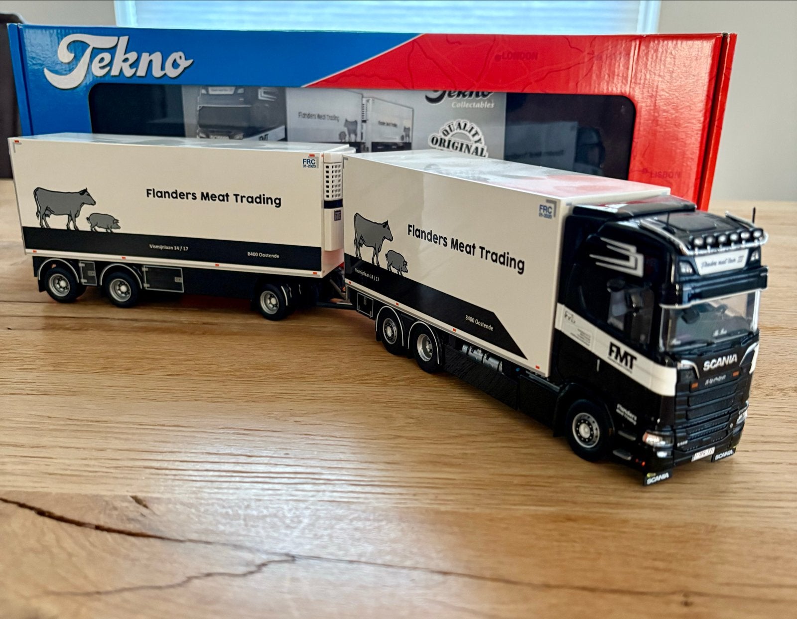 Tekno Scania S580 Flanders Meat Trading met aanhanger, Ophalen of Verzenden, Nieuw, Bus of Vrachtwagen, Tekno