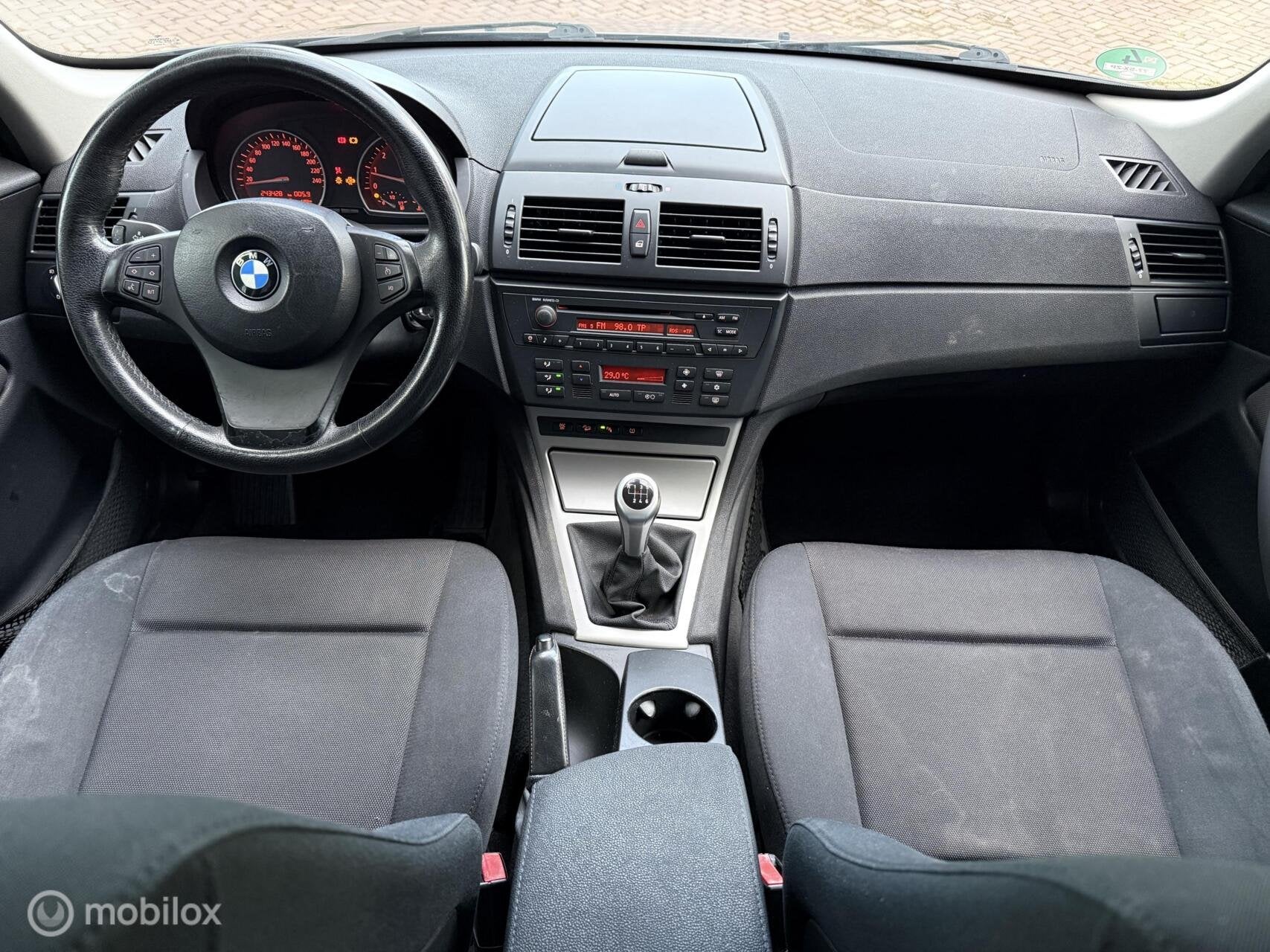 BMW X3 2.0i |Trekhaak|Cruise|Clima|Stuurbed|Boekjes, Auto's, 4 cilinders, 150 pk, Zwart, Bedrijf