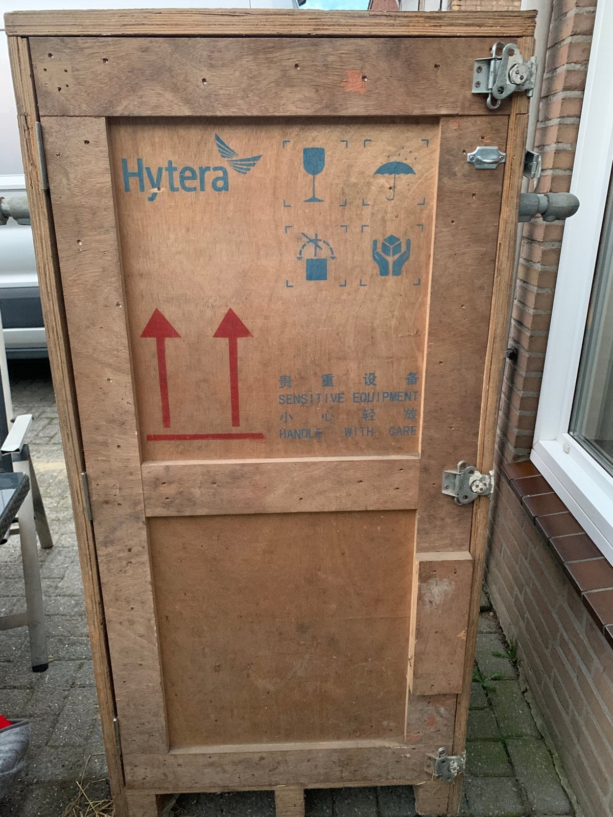 Mooie grote zadelkast, Ophalen, Zo goed als nieuw