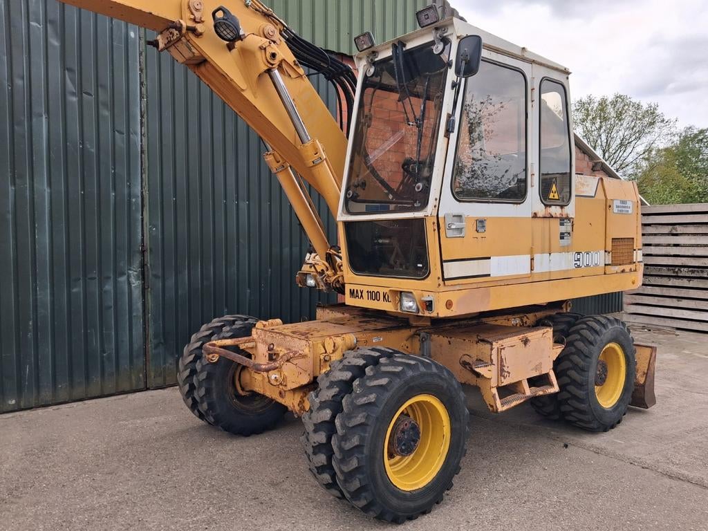 Liebherr A900B 1990, Zakelijke goederen, Machines en Bouw | Kranen en Graafmachines, Ophalen, Graafmachine