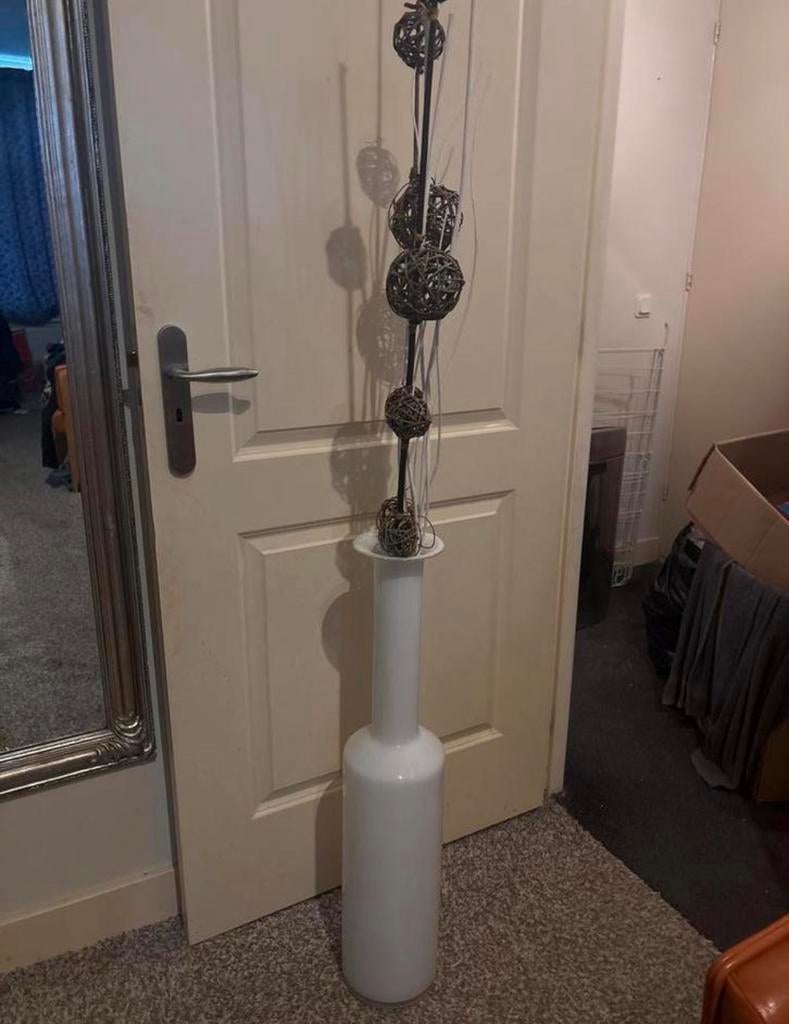 Vazen IKEA met decoratieve takken, Ophalen, Zo goed als nieuw, Wit, Glas