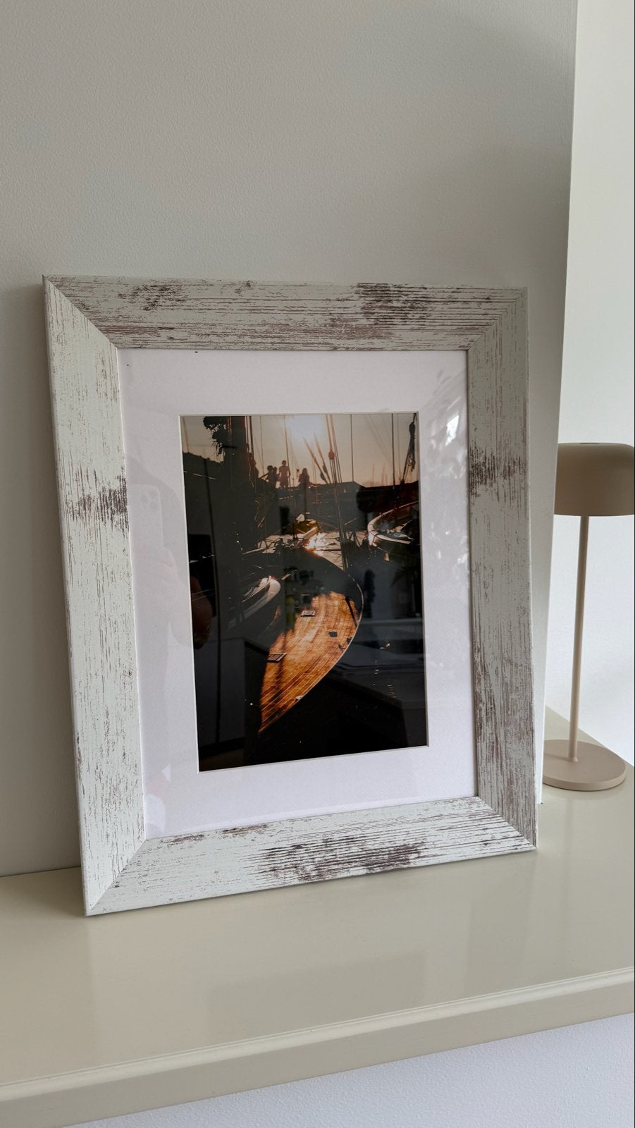 Fotolijst 30x40 cm - Wit Houtlook, Nieuw, Standaard fotolijst, Ophalen of Verzenden, Hangend
