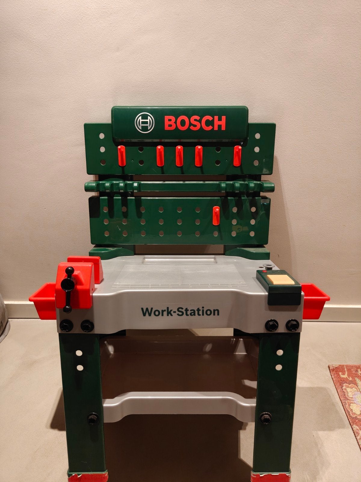 Klein Bosch Speelgoed Werkbank met Gereedschap, toolbox, Ophalen, Gebruikt, Knutselen