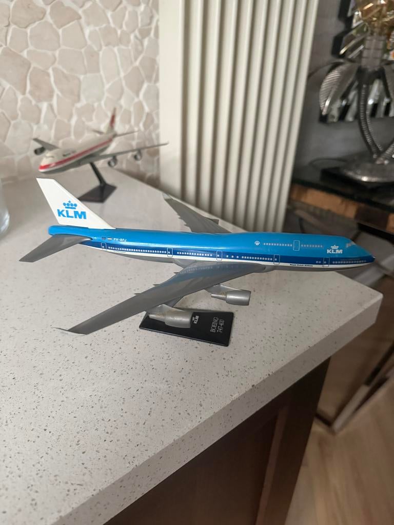 KLM Boeing 747-400 schaalmodel PH-BFJ, Zo goed als nieuw, Groter dan 1:72, Vliegtuig, Ophalen