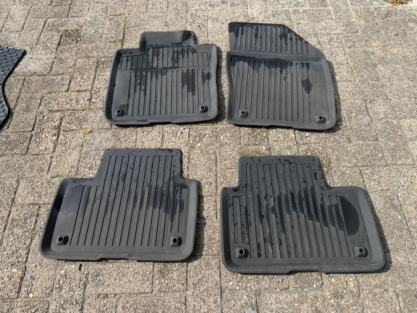 Volvo V60 rubberen automatten - set van 4, Ophalen of Verzenden, Gebruikt