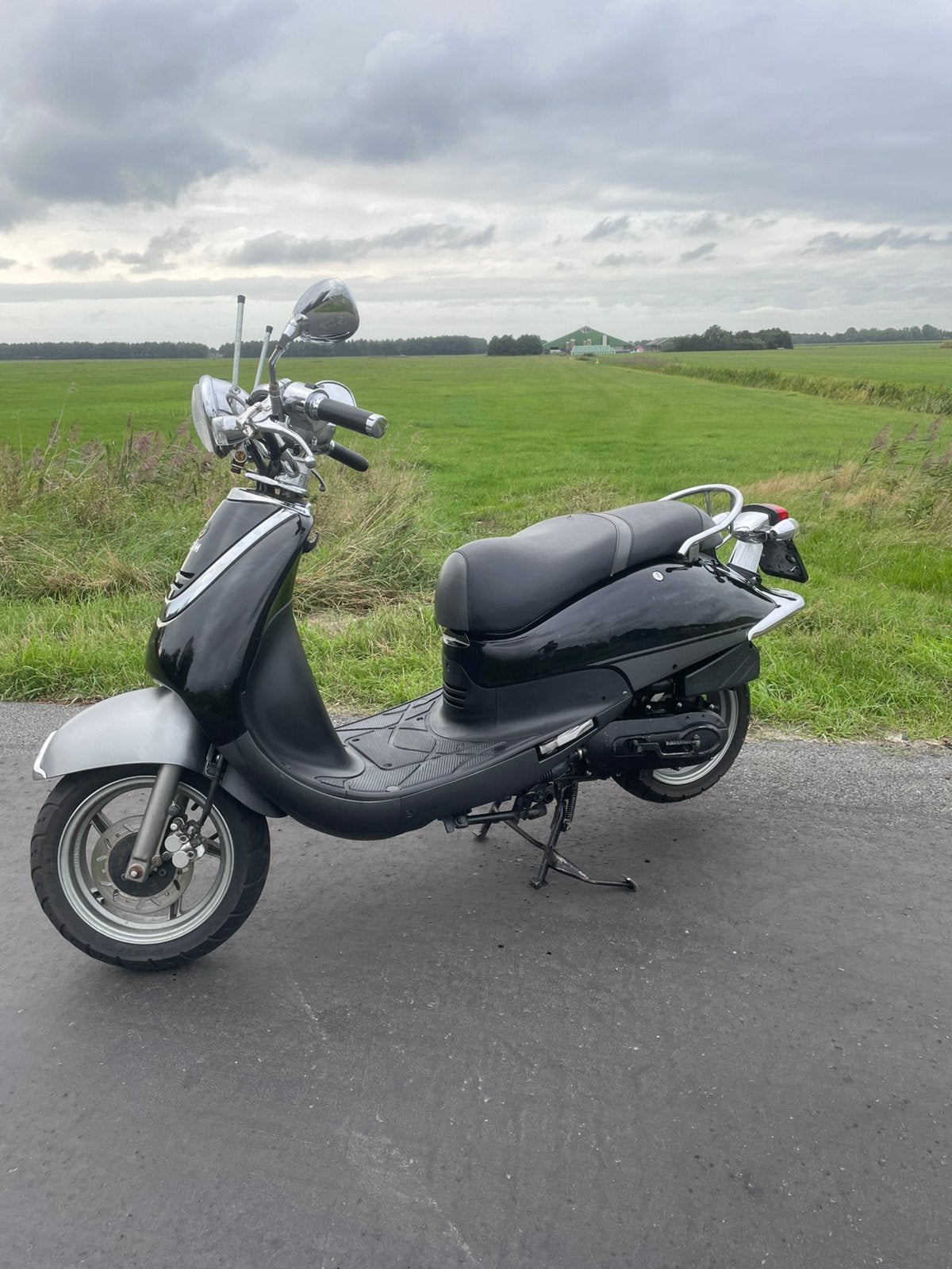 Sym scooter, Fietsen en Brommers, Scooters | SYM, Ophalen, Allo, Zo goed als nieuw, Benzine