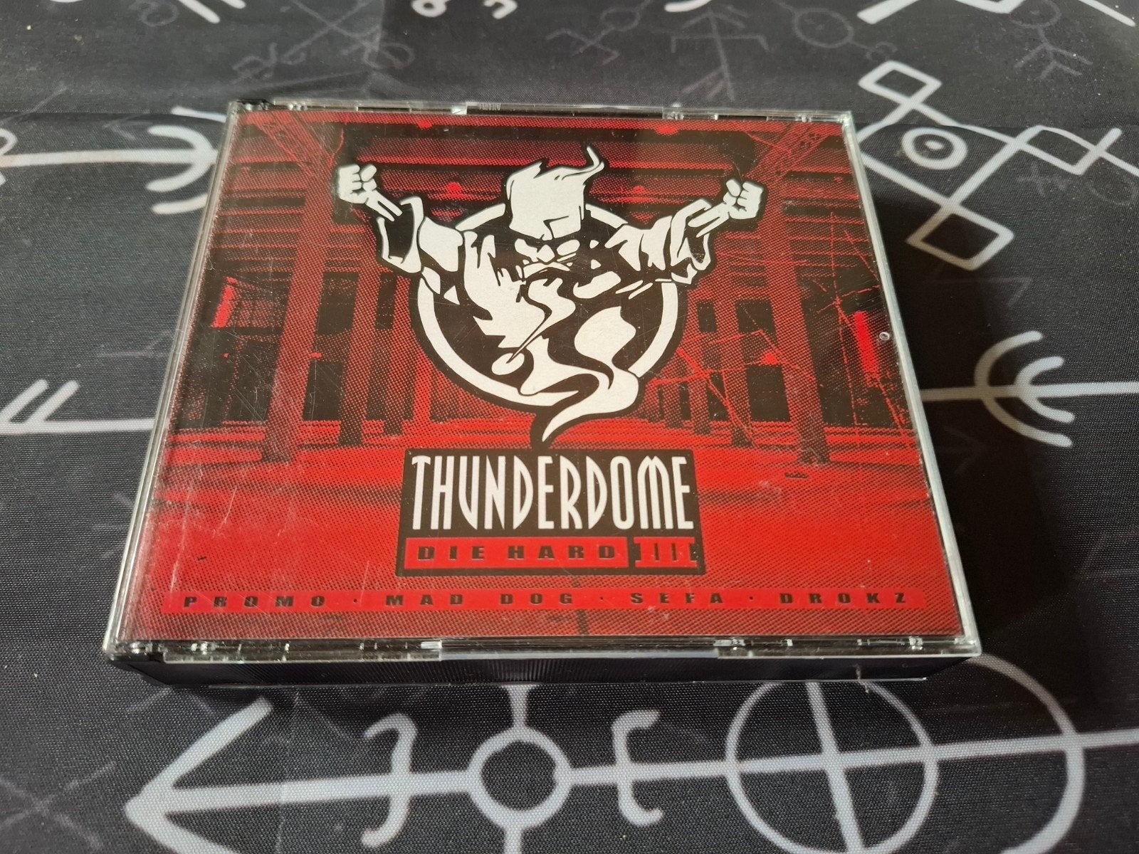 Thunderdome Die Hard lll Promo/Mad Dog/Sefa/Drokz 2018, Hardcore, Eerste persing, Ophalen of Verzenden, Zo goed als nieuw